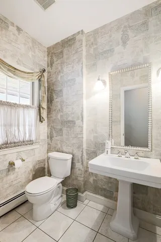 $1,175,000 | 29 Lawrence Drive, Franklin, MA 02038