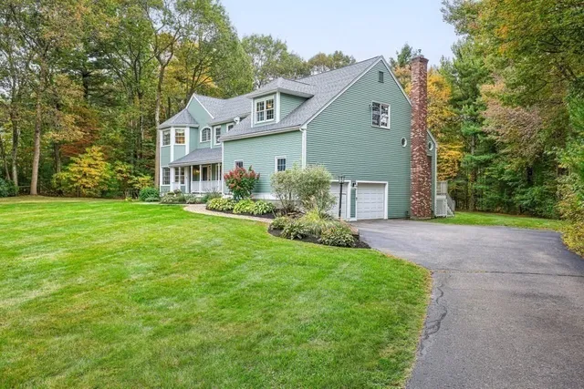 $1,175,000 | 29 Lawrence Drive, Franklin, MA 02038