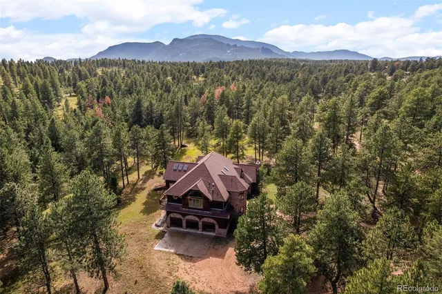 a view of a outdoor with a lake