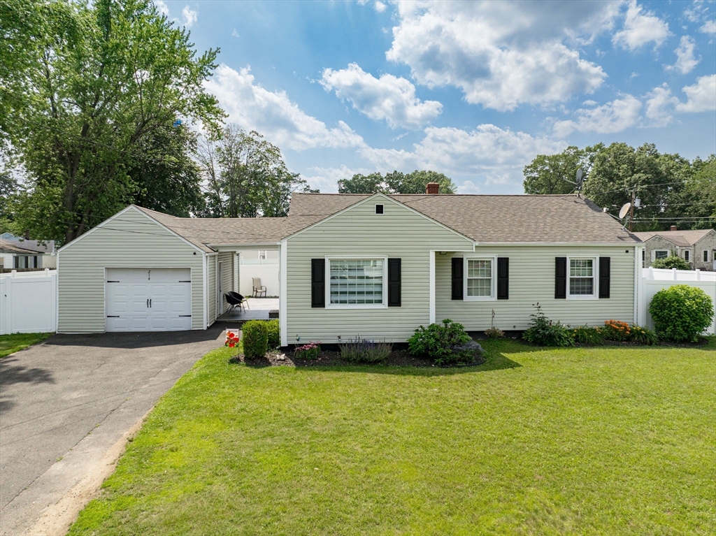 214 Spear Road Springfield, MA 01119 - Photo 1 of 40