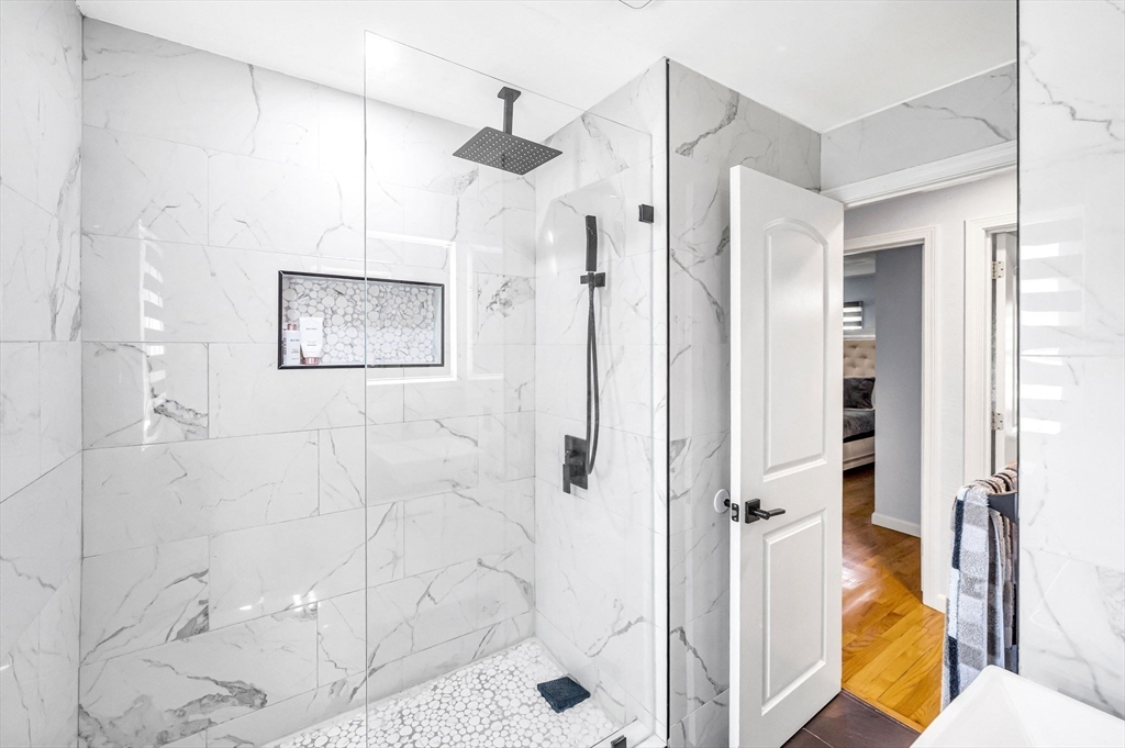 214 Spear Road Springfield, MA 01119 - Photo 16 of 40