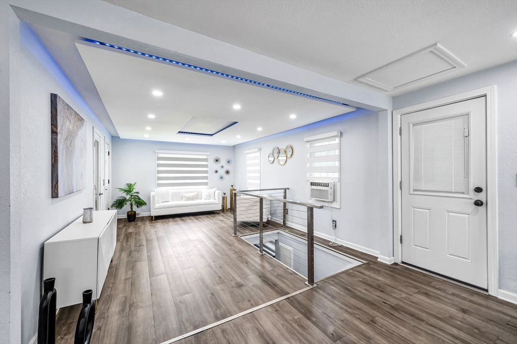 214 Spear Road Springfield, MA 01119 - Photo 6 of 40