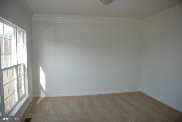 24673 Tribbett Circle Ridgely, MD 21660 - Photo 3 of 26 Living Room