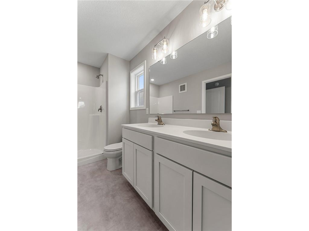 1596 76th Street West Inver Grove Heights, MN 55077 - Photo 12 of 37