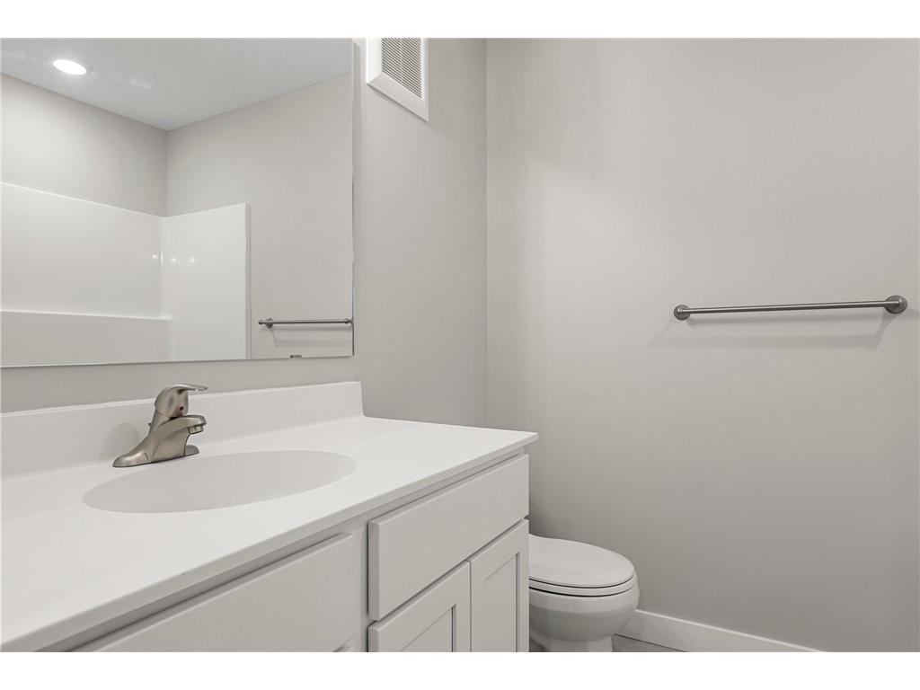 1596 76th Street West Inver Grove Heights, MN 55077 - Photo 15 of 37