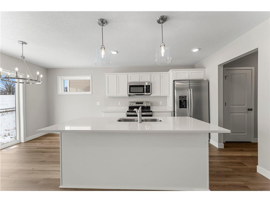 1596 76th Street West Inver Grove Heights, MN 55077 - Photo 6 of 37