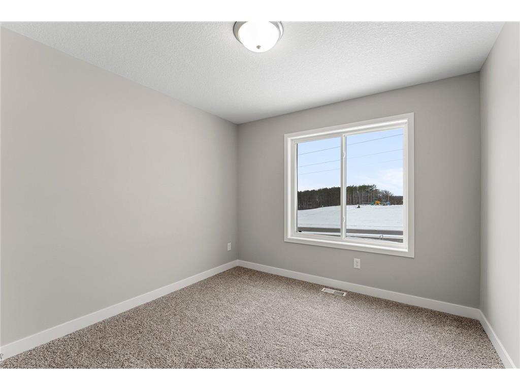 1596 76th Street West Inver Grove Heights, MN 55077 - Photo 7 of 37