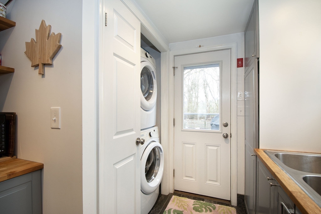 41 Irving Road Scituate, MA 02066 - Photo 10 of 22