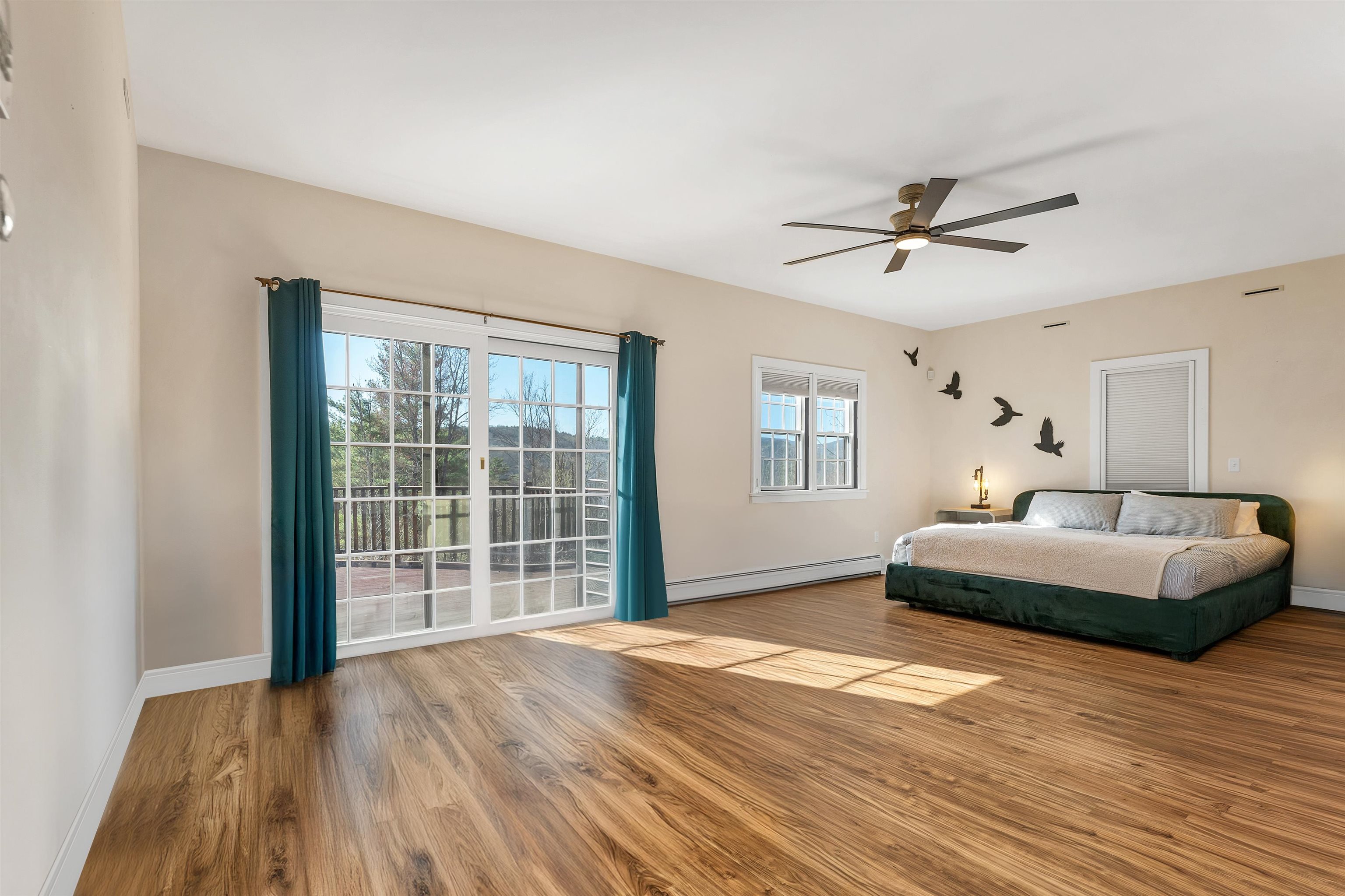 423 Taft Family Road Hartford, VT 05059 - Photo 12 of 58