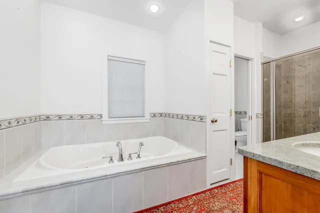 $1,499,000 | 423 Taft Family Road, Hartford, VT 05059