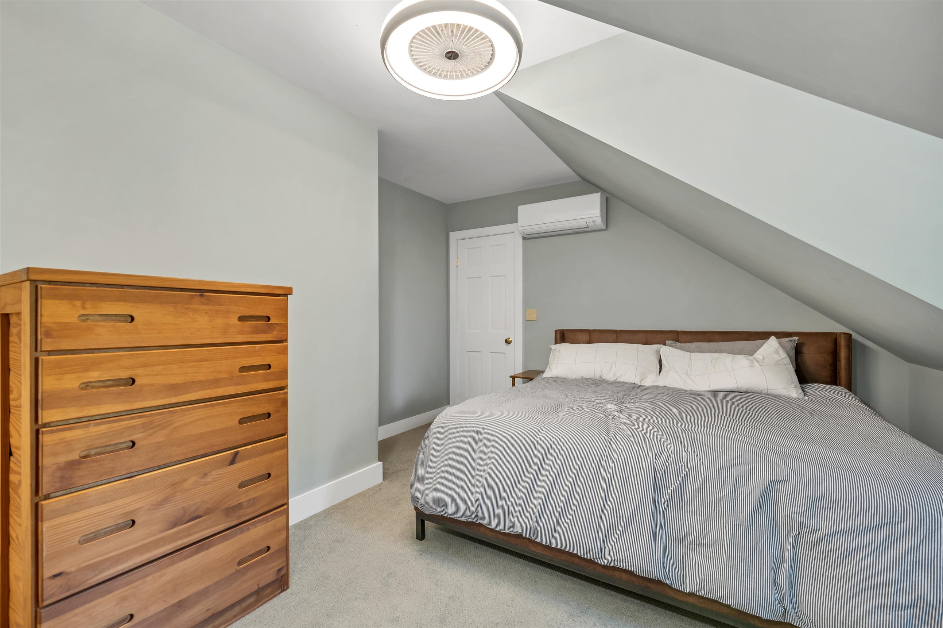 423 Taft Family Road Hartford, VT 05059 - Photo 31 of 58