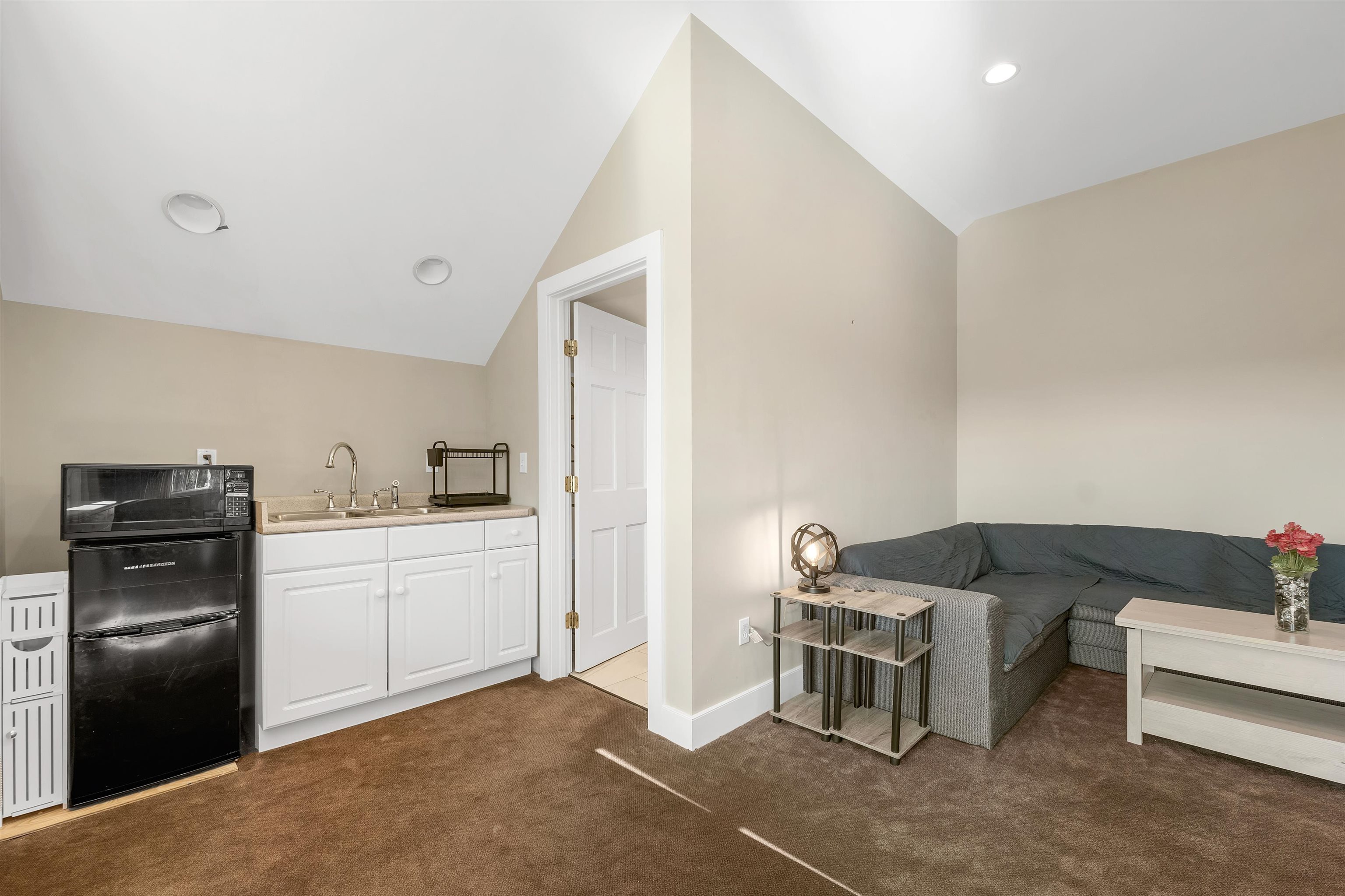 423 Taft Family Road Hartford, VT 05059 - Photo 39 of 58