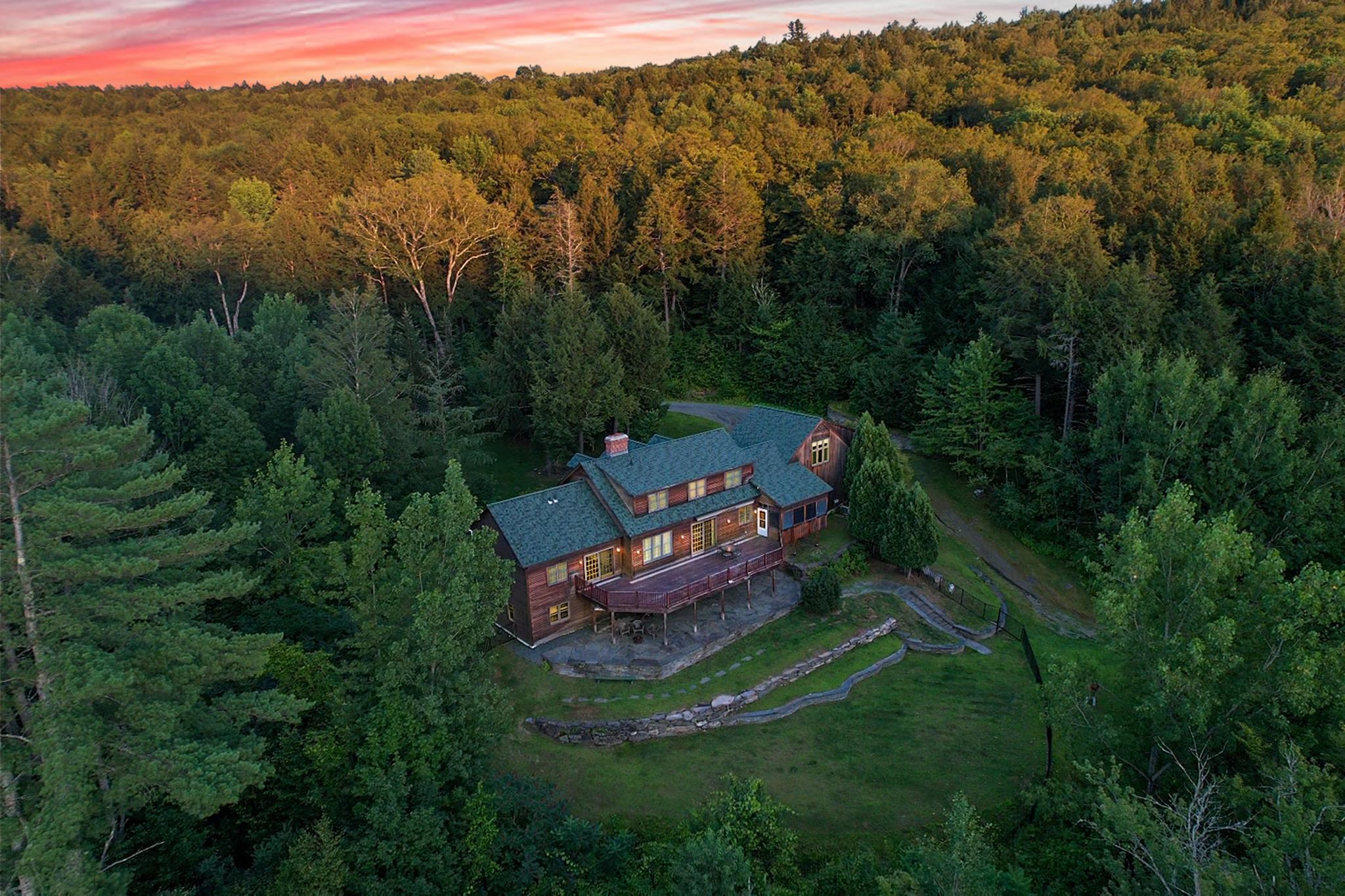 423 Taft Family Road Hartford, VT 05059 - Photo 52 of 58