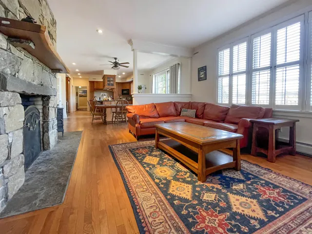 $1,499,000 | 423 Taft Family Road, Hartford, VT 05059