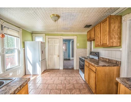 79 Sprague Street West Springfield, MA 01089 - Photo 4 of 24 Gallery Image 4