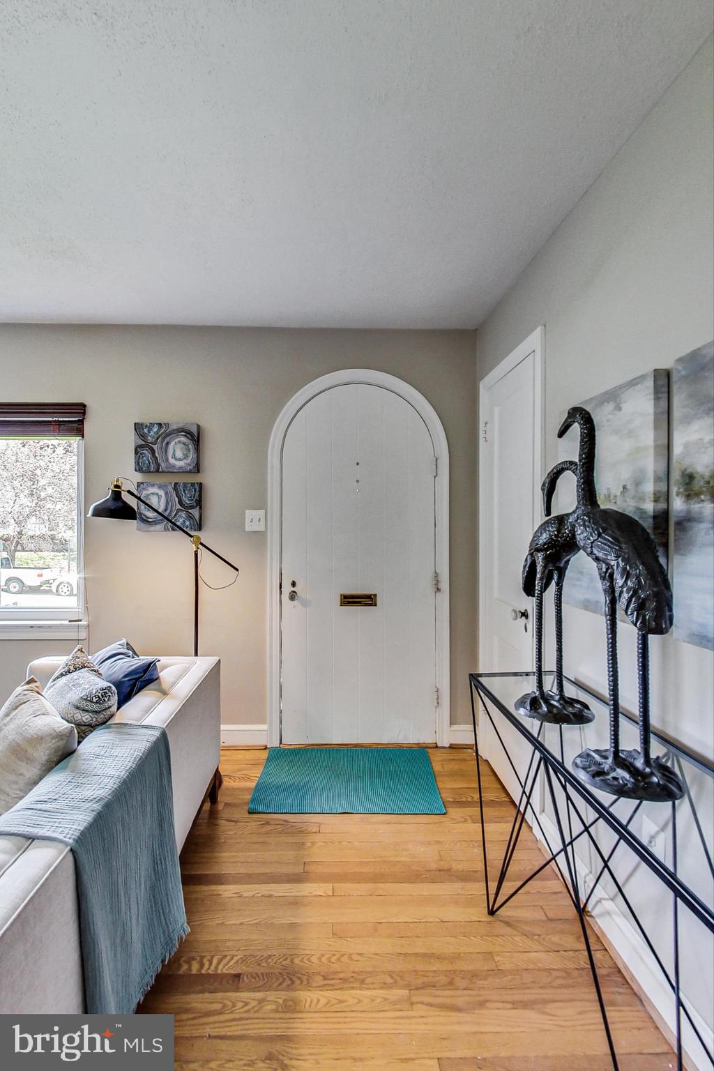 10015 Sutherland Road Silver Spring, MD 20901 - Photo 5 of 43