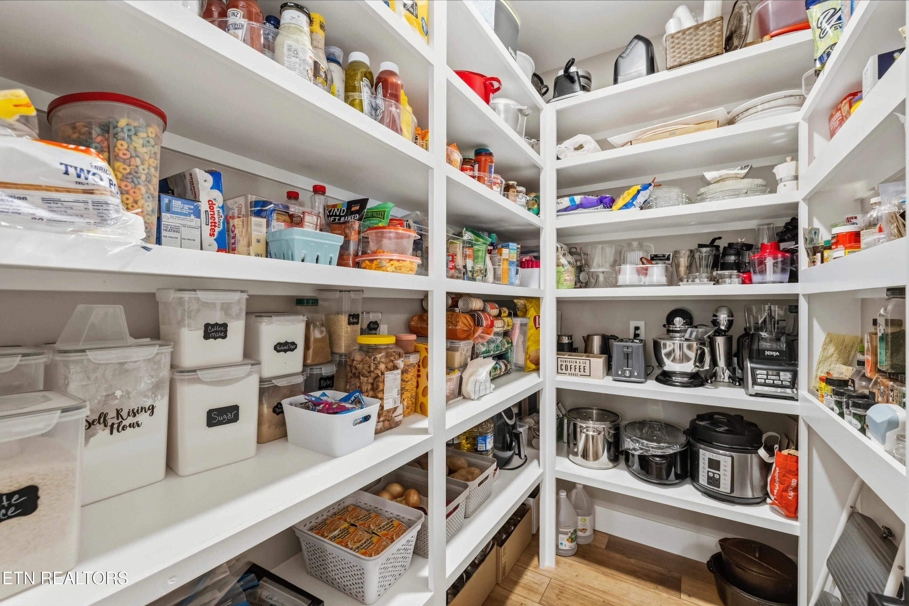 300 Black Fox Road Washburn, TN 37888 - Photo 13 of 53 Walk in pantry