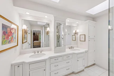 $1,100,000 | 925 Brockton Lane North, Plymouth, MN 55447