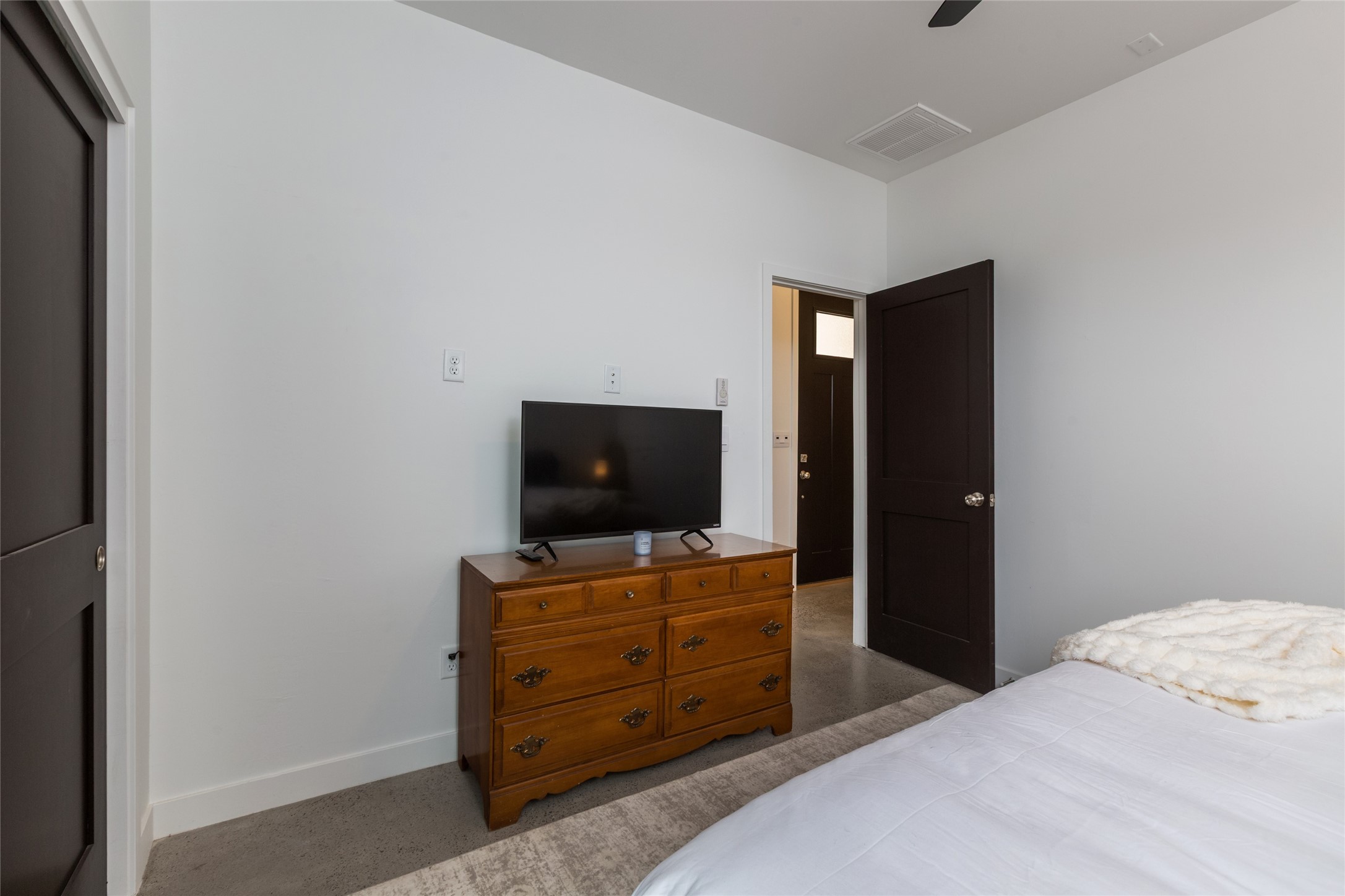 609 2nd Street Northeast Rio Rancho, NM 87124 - Photo 29 of 68