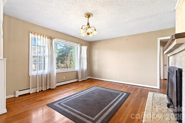 $235,000 | 106 Chapel Street, Spruce Pine, NC 28777