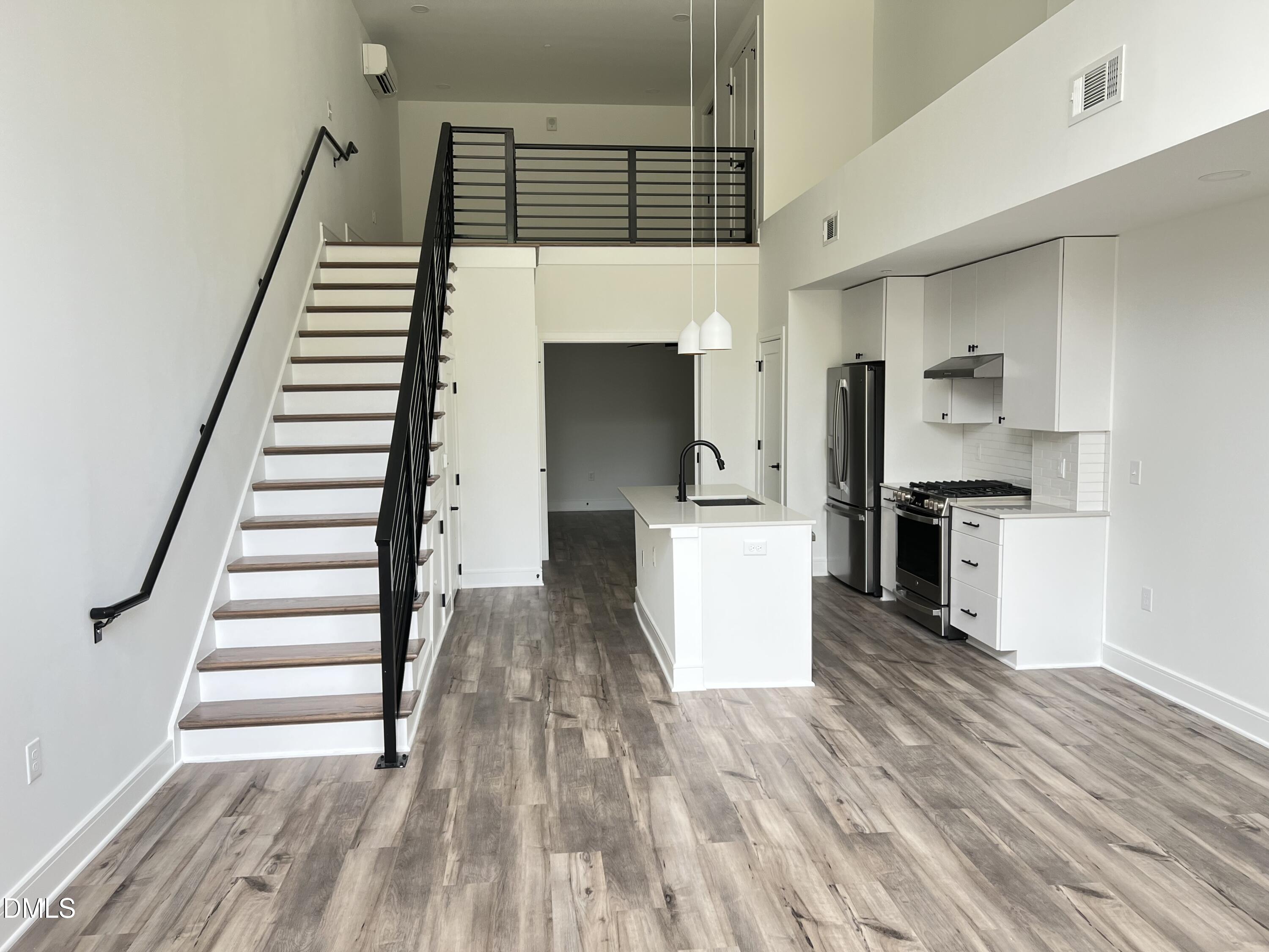 615 Daniels Street, Unit 112 Raleigh, NC 27605 - Photo 2 of 13 IMG_4271