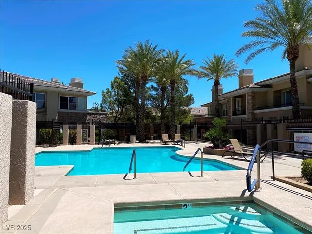 $2,400 | 820 Peachy Canyon Circle, Unit 203, Las Vegas, NV 89144