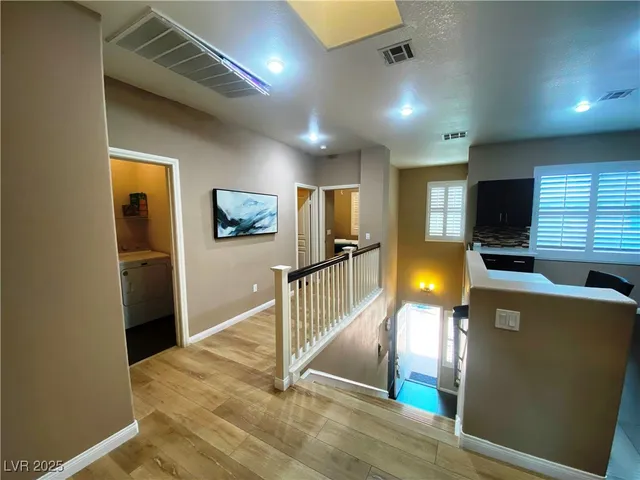 $2,400 | 820 Peachy Canyon Circle, Unit 203, Las Vegas, NV 89144