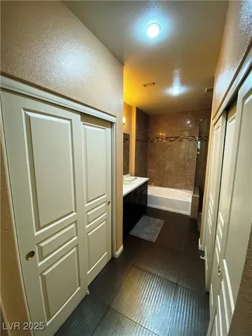 $2,400 | 820 Peachy Canyon Circle, Unit 203, Las Vegas, NV 89144