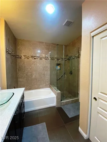 $2,400 | 820 Peachy Canyon Circle, Unit 203, Las Vegas, NV 89144