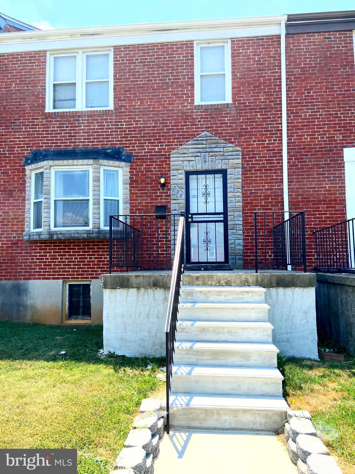 828 Stamford Road Baltimore, MD 21229 - Photo 1 of 17 Gallery Image 1