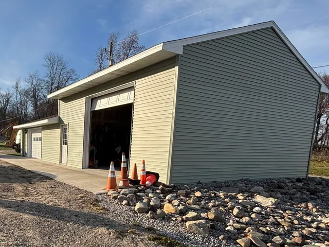 $450,000 | 1637 North State Road, Ionia, MI 48846