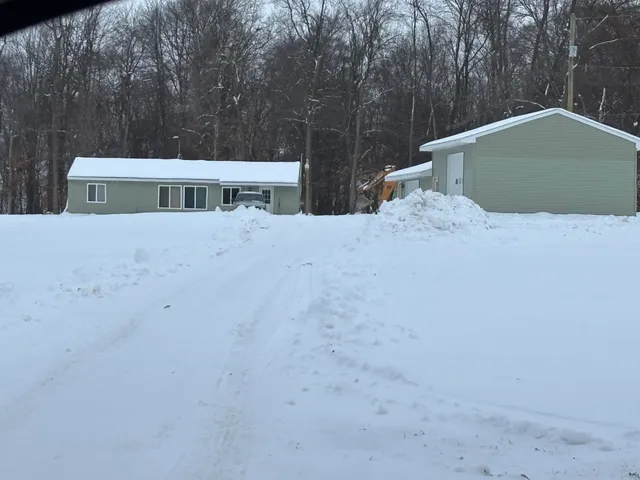 $440,000 | 1637 North State Road, Ionia, MI 48846