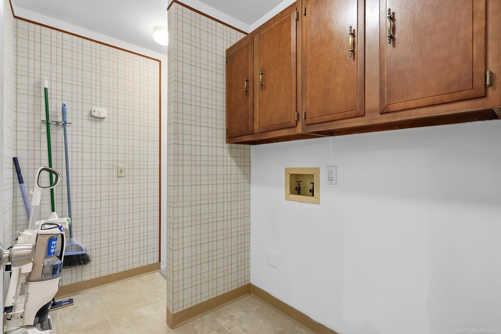 521 Tennyson Rochester Hills, MI 48307 - Photo 19 of 22