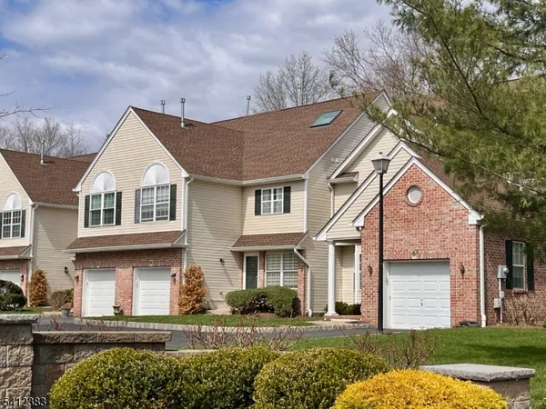 $735,000 | 2 Cooper Lane, Millington, NJ 07946