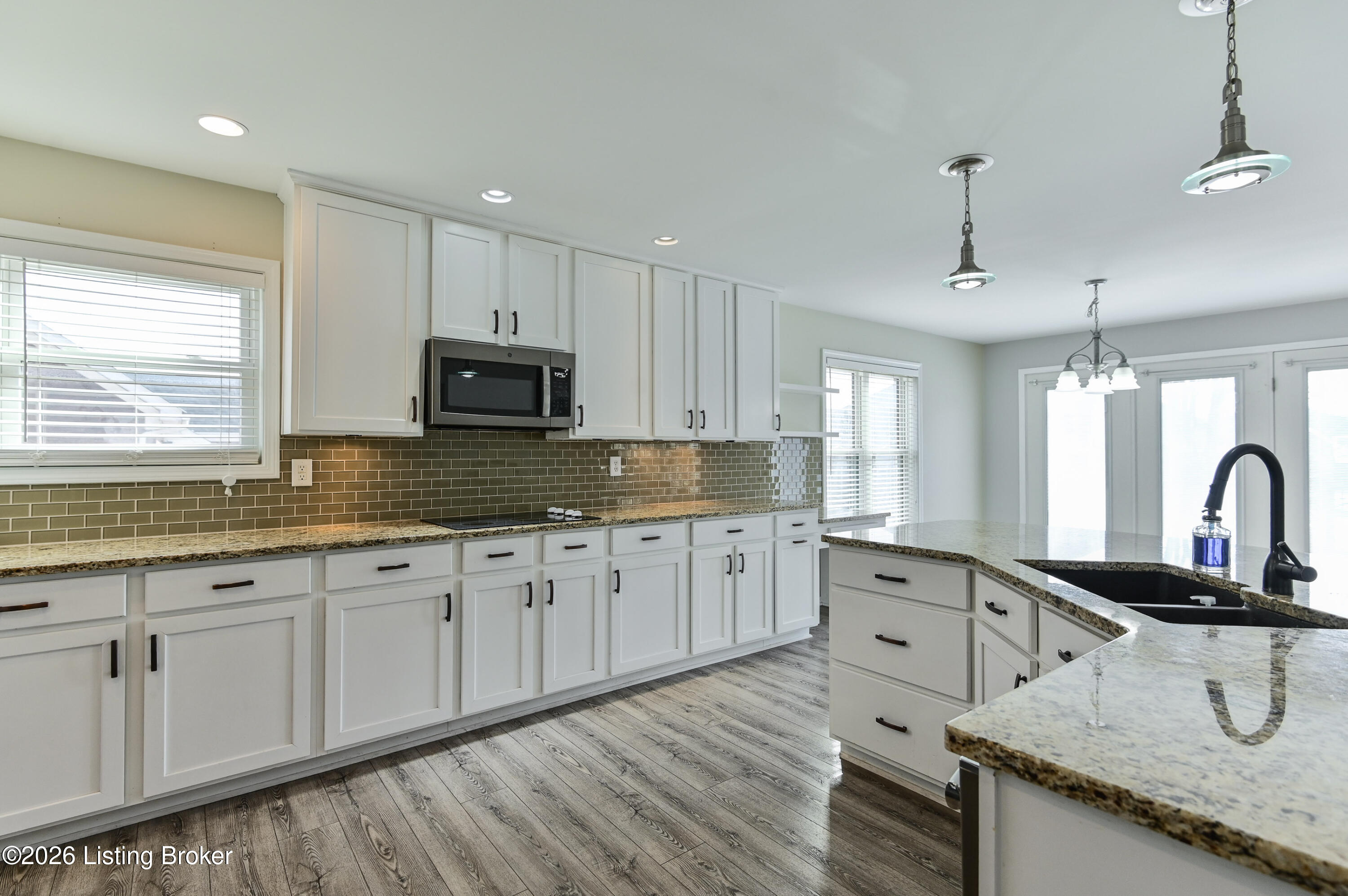 12706 Razor Branch Court Louisville, KY 40299 - Photo 14 of 77 17 20260123-4278