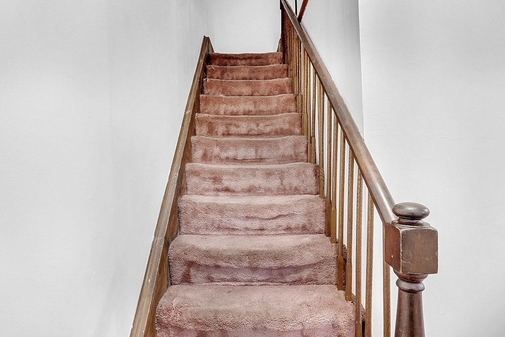 271 Broadway Haverhill, MA 01832 - Photo 12 of 26 a view of entryway