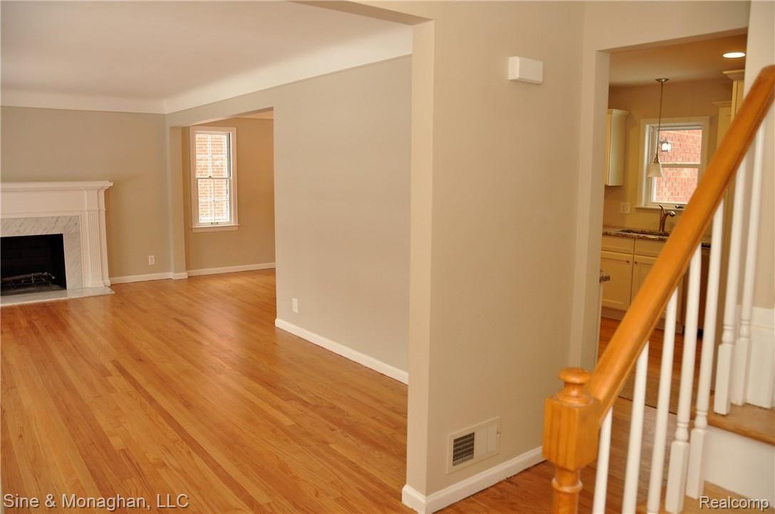 1377 Audubon Road Grosse Pointe, MI 48230 - Photo 16 of 32 1377 Audubon-18.JPG