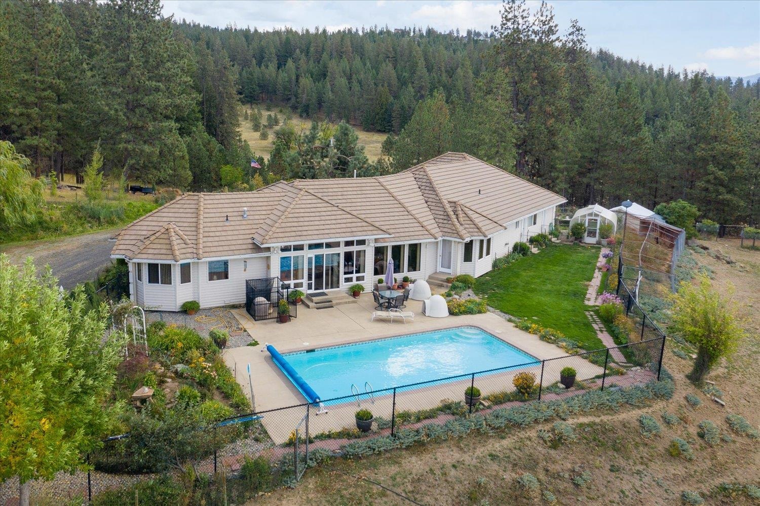 11310 North McCoy Road Newman Lake, WA 99025 - Photo 1 of 50 Gallery Image 1