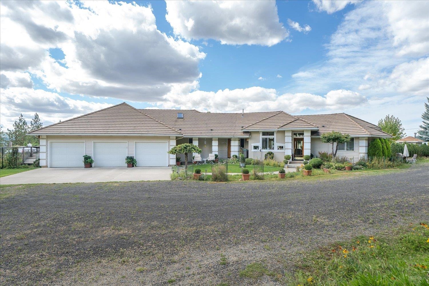 11310 North McCoy Road Newman Lake, WA 99025 - Photo 4 of 50 Gallery Image 4