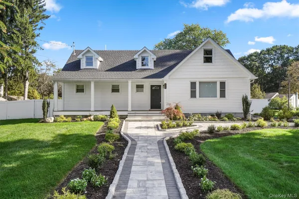 $630,000 | 36 Hasbrouck Drive, Poughkeepsie, NY 12603