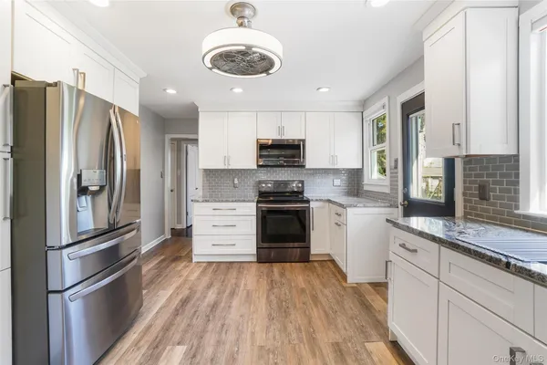 $630,000 | 36 Hasbrouck Drive, Poughkeepsie, NY 12603