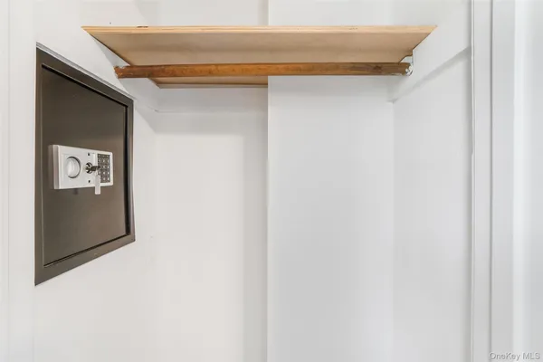 $630,000 | 36 Hasbrouck Drive, Poughkeepsie, NY 12603