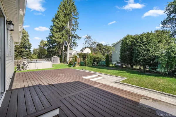 $630,000 | 36 Hasbrouck Drive, Poughkeepsie, NY 12603