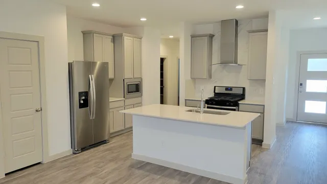 $2,500 | 2907 Stamford Hl Lane, Houston, TX 77047