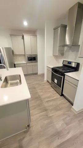 $2,500 | 2907 Stamford Hl Lane, Houston, TX 77047