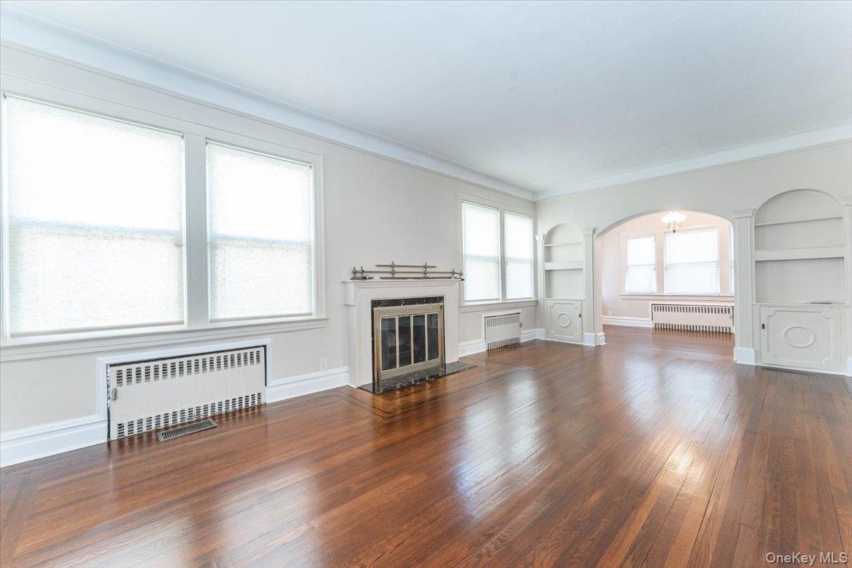 942 Greenfield Road Woodmere, NY 11598 - Photo 6 of 23