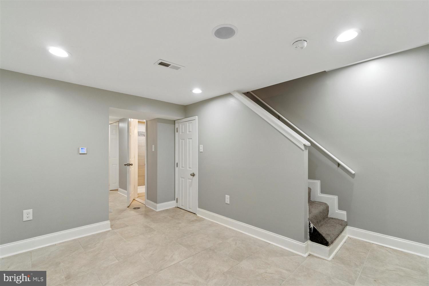 4026 Grantley Road Baltimore, MD 21215 - Photo 16 of 35 Gallery Image 16