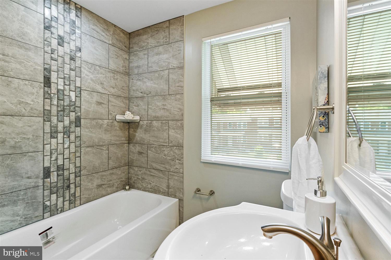 4026 Grantley Road Baltimore, MD 21215 - Photo 29 of 35 Gallery Image 29