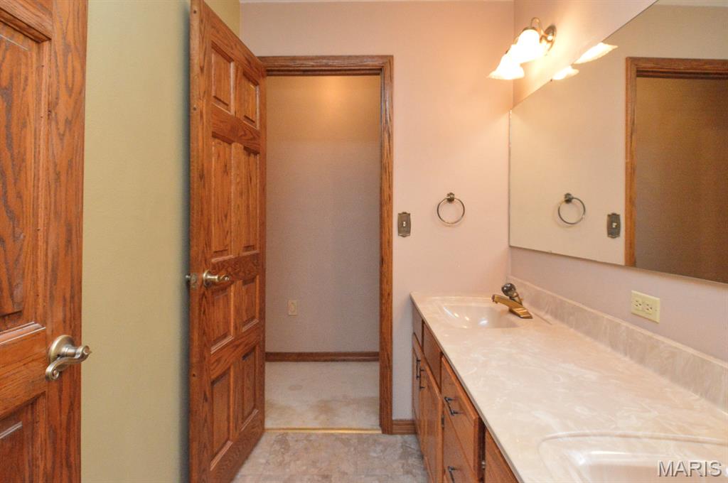 5 Calypso Court Belleville, IL 62221 - Photo 30 of 44