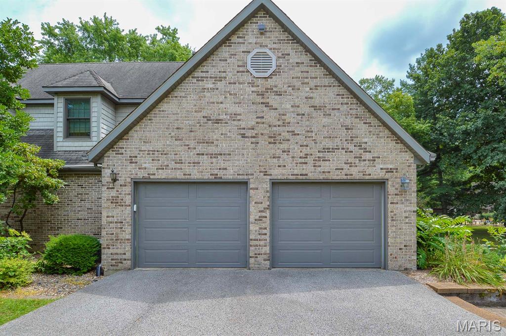 5 Calypso Court Belleville, IL 62221 - Photo 4 of 44